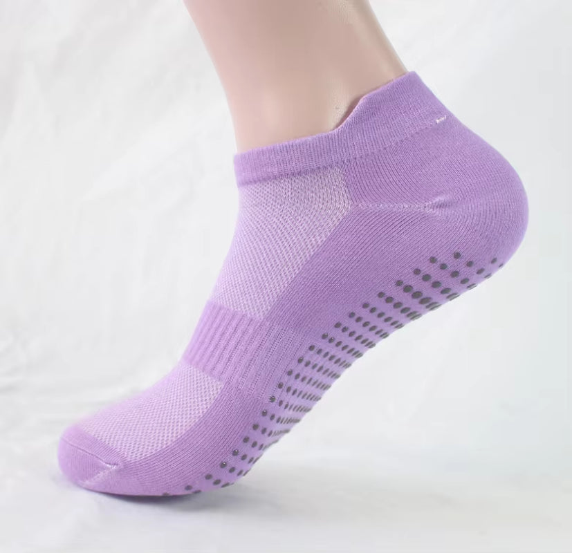 4 Pairs Women Yoga Socks Sports anti Slip Silicone Fitness Professional Training Running Pilates Protecting Heel Ear Short Socks