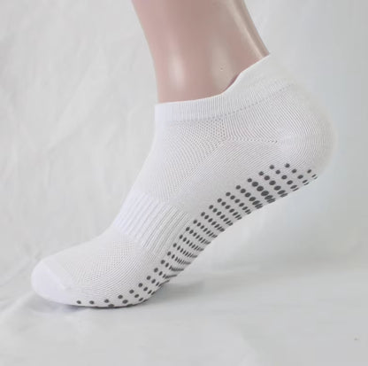 4 Pairs Women Yoga Socks Sports anti Slip Silicone Fitness Professional Training Running Pilates Protecting Heel Ear Short Socks